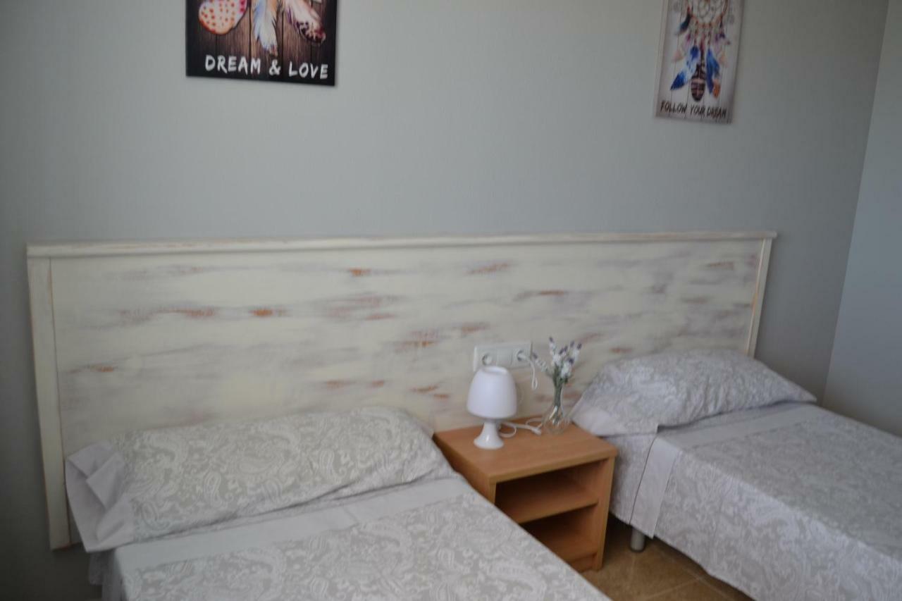 Lovely Familiar Apartment With Pool In Cap Салоу Екстериор снимка