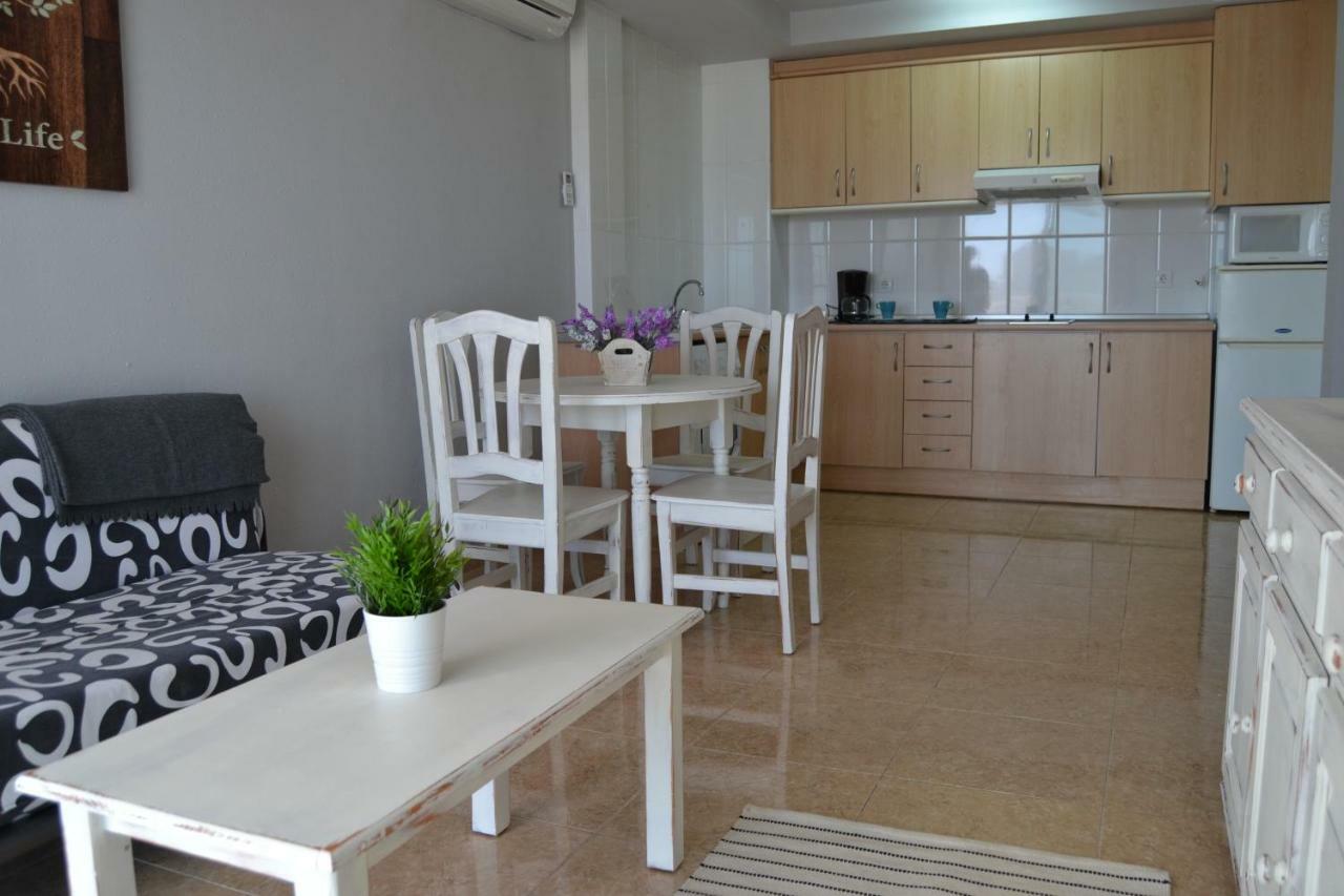 Lovely Familiar Apartment With Pool In Cap Салоу Екстериор снимка