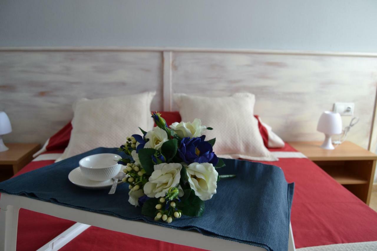 Lovely Familiar Apartment With Pool In Cap Салоу Екстериор снимка