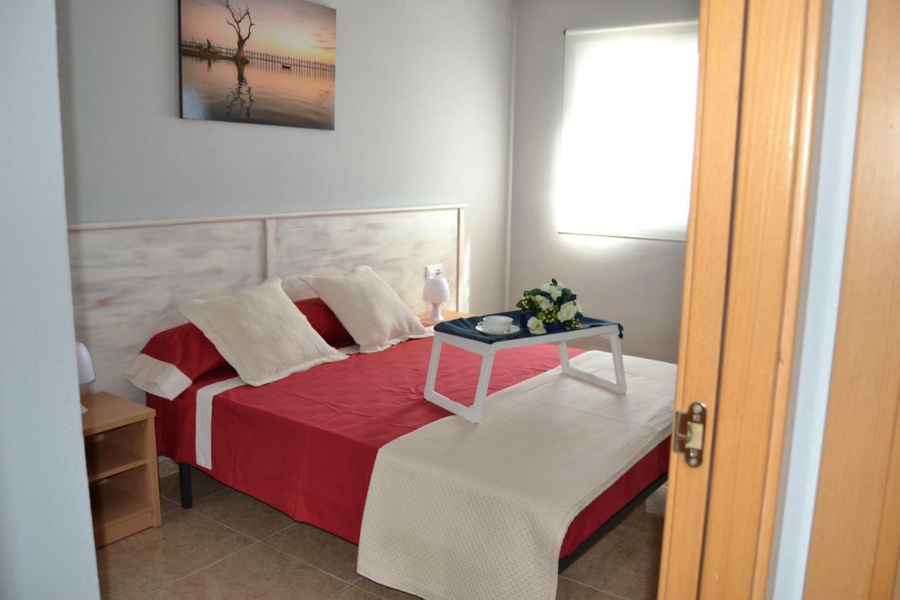 Lovely Familiar Apartment With Pool In Cap Салоу Екстериор снимка