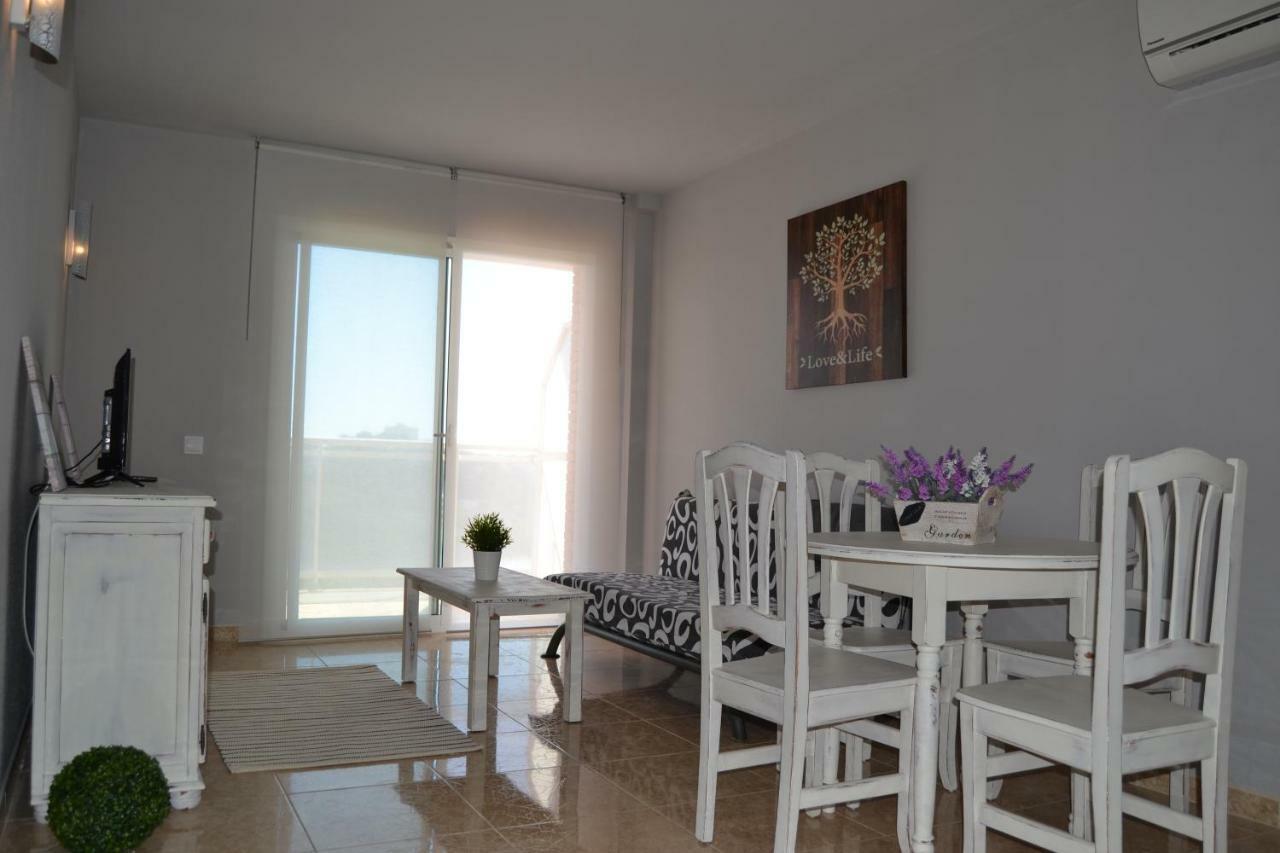 Lovely Familiar Apartment With Pool In Cap Салоу Екстериор снимка