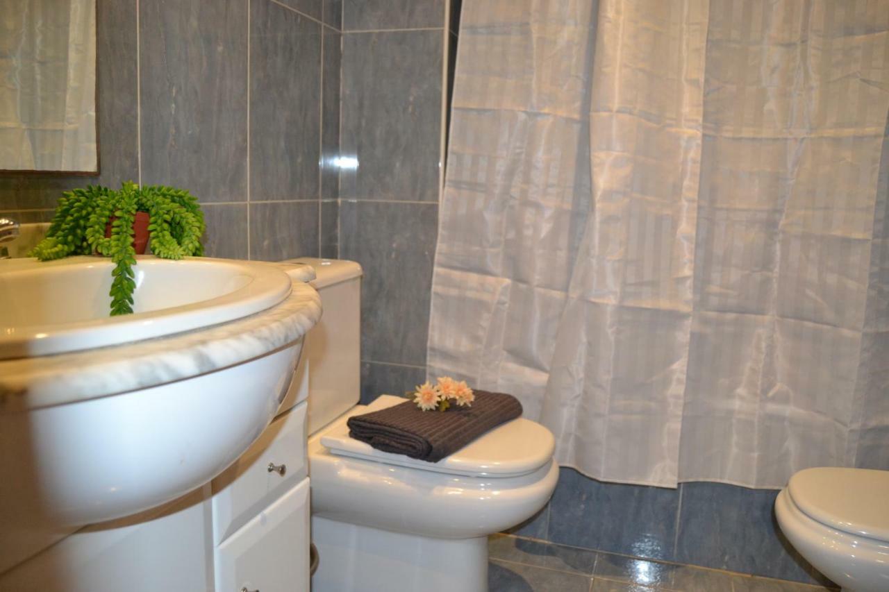 Lovely Familiar Apartment With Pool In Cap Салоу Екстериор снимка